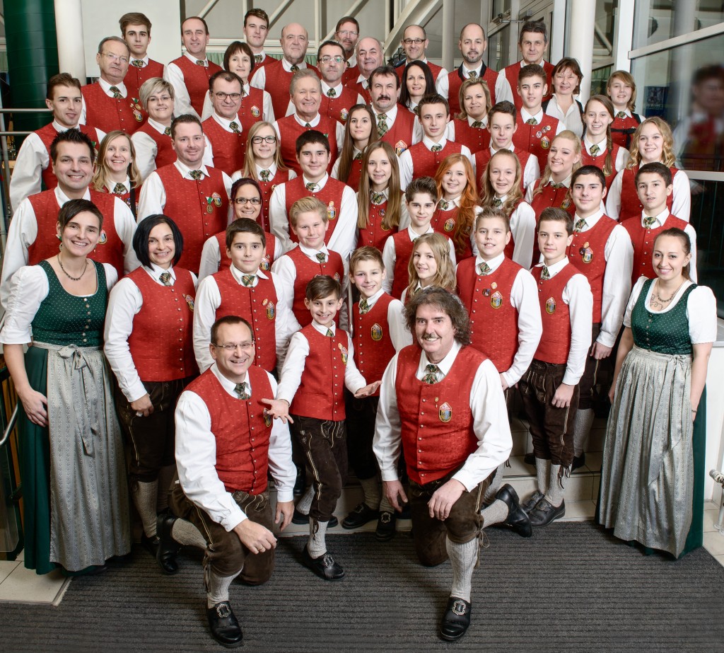 UTH_Photography_Gruppenbild_Karlsdorf_20141213-0001-geschnitten